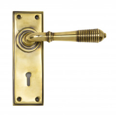 Anvil Regency Reeded Lever Handles On Keyhole Backplate