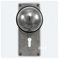 Finesse Design Pewter Beamish Knobs on Jesmond Lock Backplate