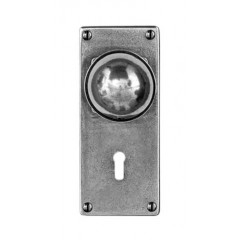 Finesse Design Pewter Pelton Knobs on Jesmond Keyhole Backplate