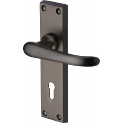 Keyhole Lock