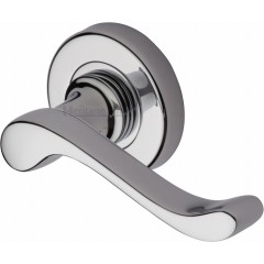 Bedford Lever Handles on Rose in Polished Chrome