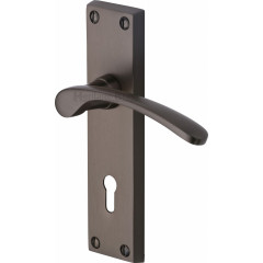 Keyhole Lock