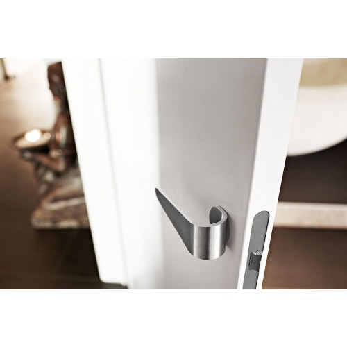 Formani TB100 FOLD Stainless Steel Lever Door Handles On Rose Door