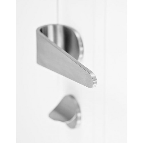 Formani TB100 FOLD Stainless Steel Lever Door Handles On Rose Door