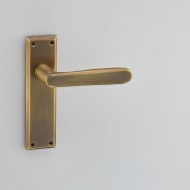 Light Antique Brass Plain Latch