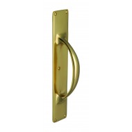 Stockholm Pull Handle on Backplate in Polished Brass