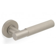 Valli H379 Knurled Lever Handles on Round Rose in Satin Nickel